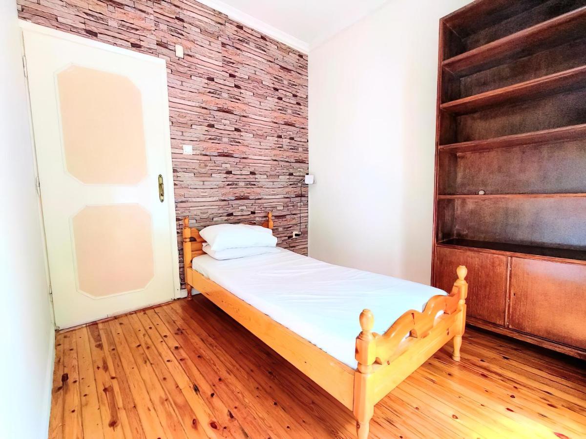 3br Spacious Center *