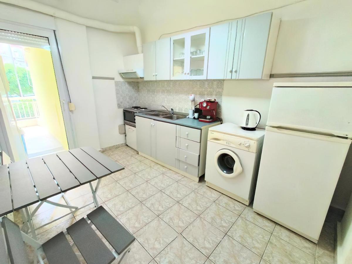 3br Spacious Center *